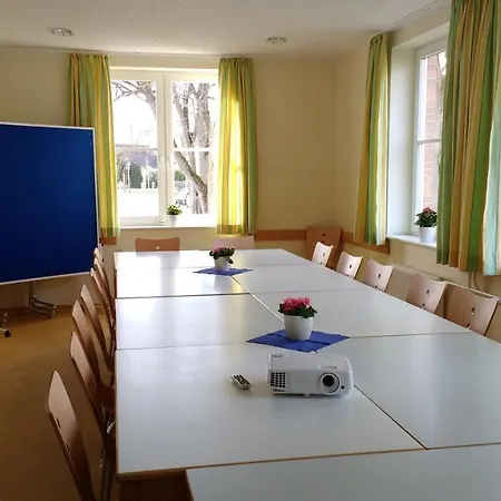 Jugendherberge Friedrichstadt 호스텔 *